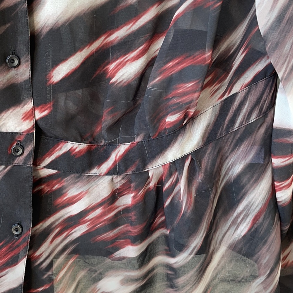 Hinge Blouse - Picture 4 of 4